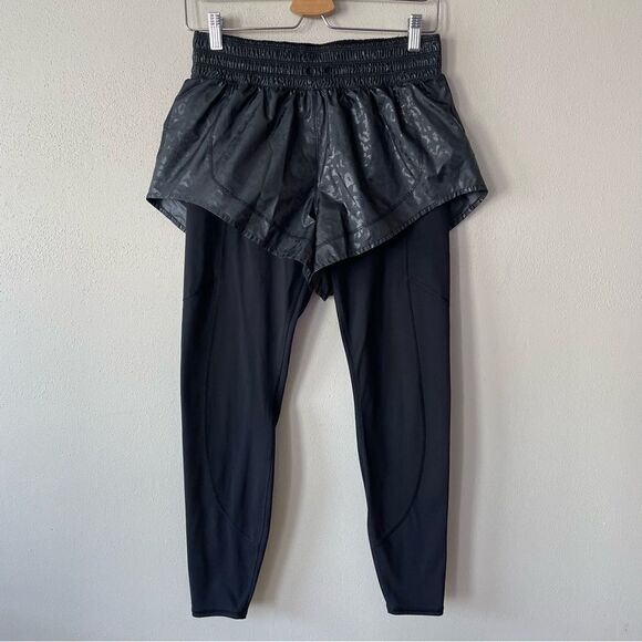 Athleta Black Rainier 2-in-1 Tight Layered Shorts Leggings Combo - Size: Small - Picture 2 of 10